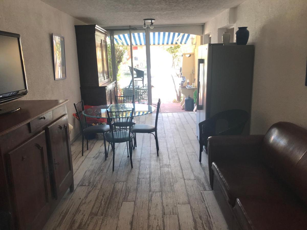 Ferienwohnung Marina Les Pieds Dans L Eau Le Barcarès Exterior foto
