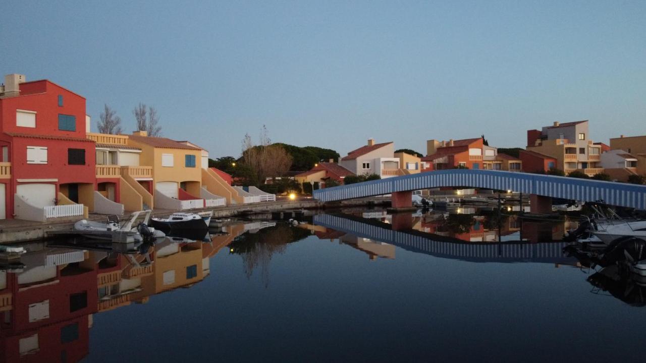 Ferienwohnung Marina Les Pieds Dans L Eau Le Barcarès Exterior foto