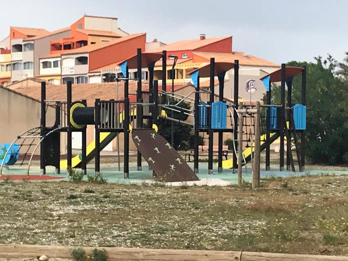 Ferienwohnung Marina Les Pieds Dans L Eau Le Barcarès Exterior foto